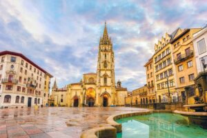 Nhà thờ Oviedo